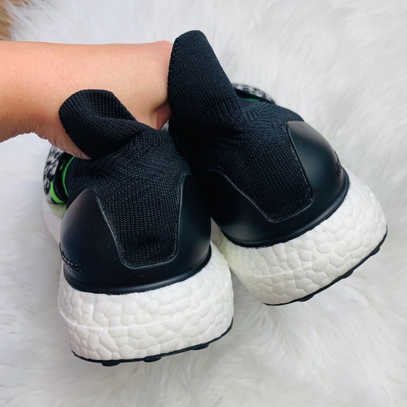 Adidas Ultraboost by Stella McCartney X 3D Knit - Picture 5 of 7